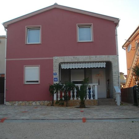 Apartments Niko Vir Rum bild