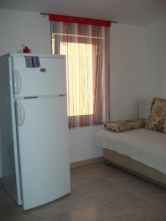 Apartments Niko Vir Rum bild